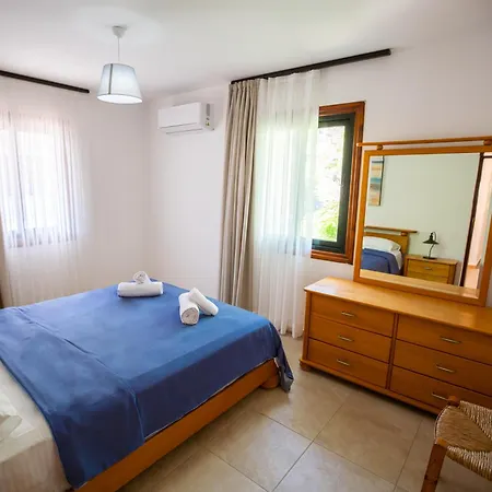 Villa Luxurious Beckham By Holidaykeys Kyrenia (Northern Cyprus)