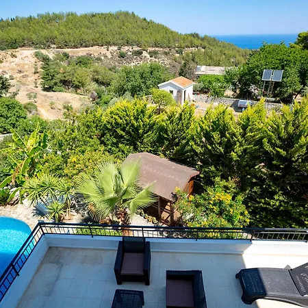 Villa Luxurious Beckham By Holidaykeys